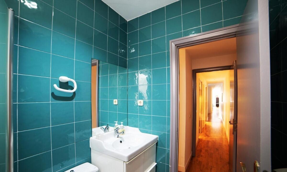 Bright Apartment In Historical City Center 마드리드 외부 사진