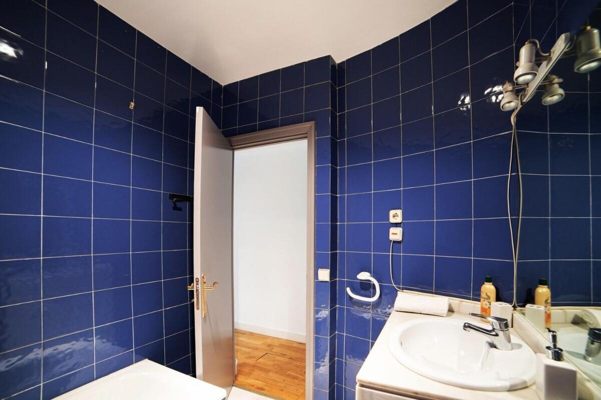 Bright Apartment In Historical City Center 마드리드 외부 사진