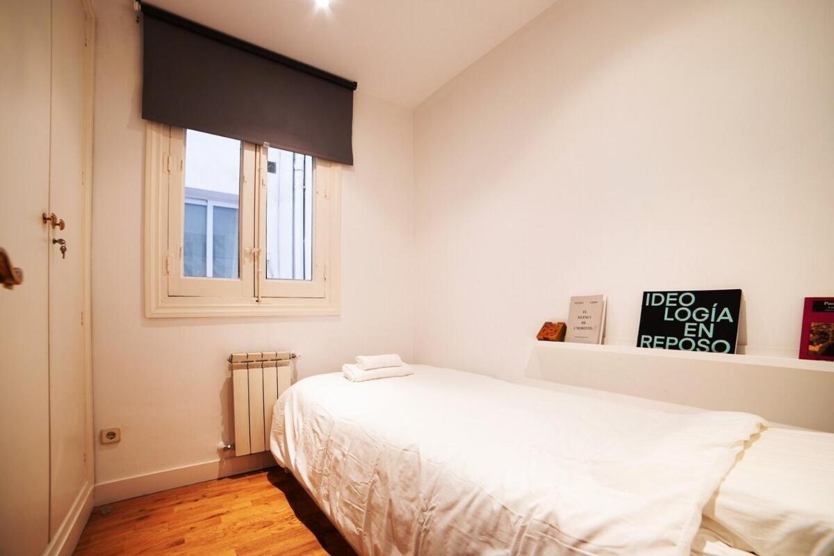 Bright Apartment In Historical City Center 마드리드 외부 사진