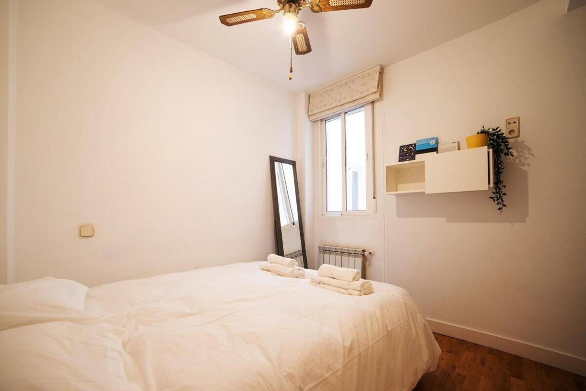 Bright Apartment In Historical City Center 마드리드 외부 사진